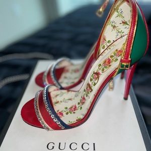 Gucci Ilse Crystal-embellished Leather Sandals